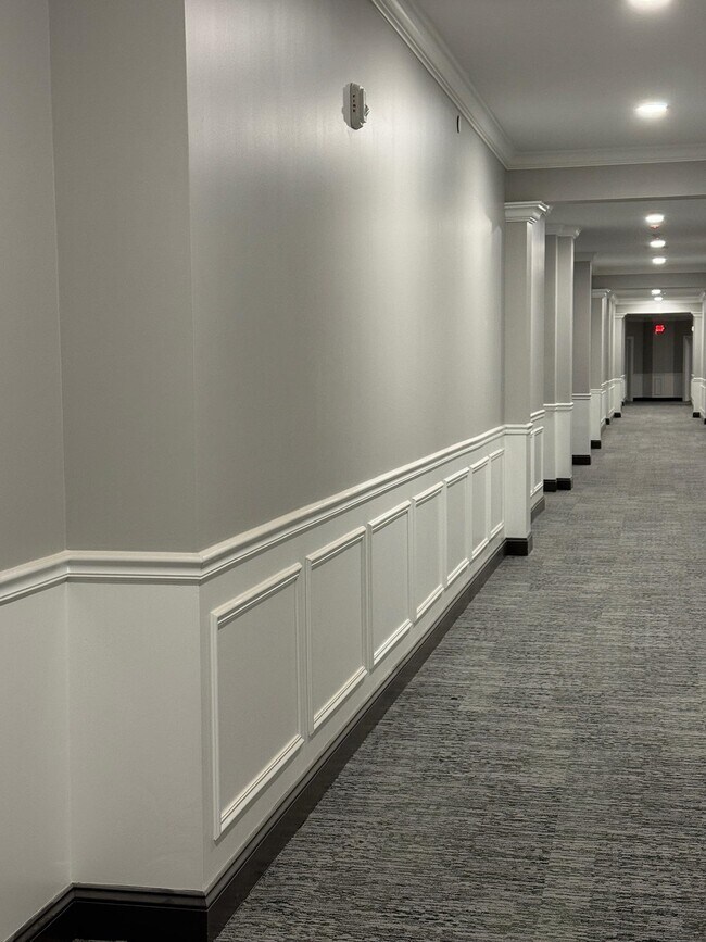 Building Photo - 74 Rockingham Rd