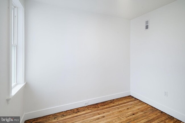 Building Photo - 1424 S Marston St