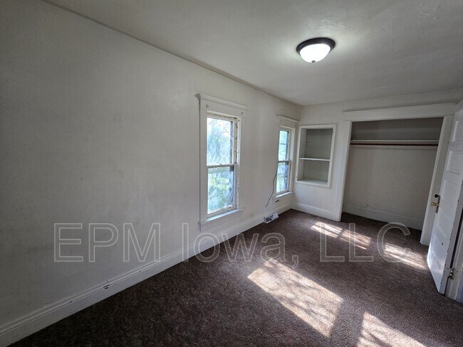 Building Photo - 1720 Franklin St