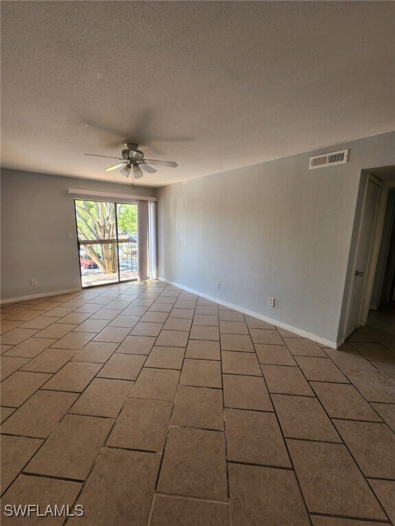 Building Photo - 2935 Winkler Ave