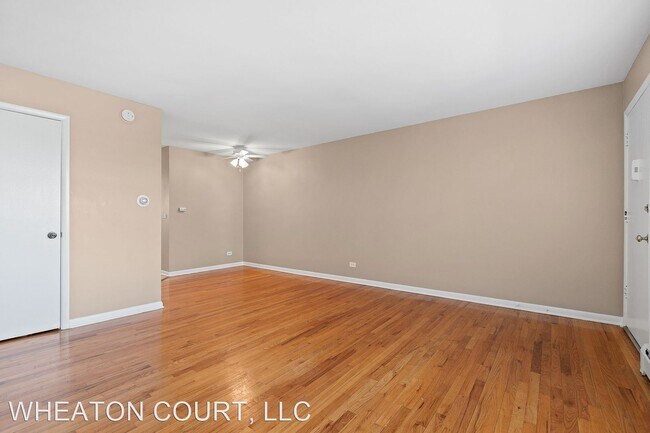 Building Photo - 900b Crescent St