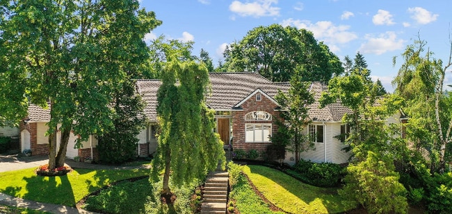 Primary Photo - 2080 Wellington Dr