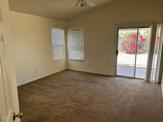 Building Photo - 7078 W Hunnington Dr