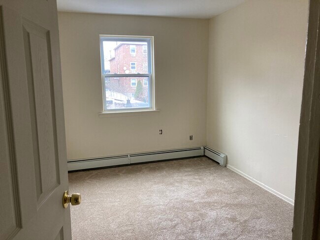 bedroom 1 closet - 1247 E 69th St