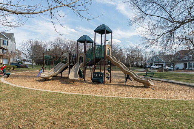 Building Photo - 6053 Taylor Rd