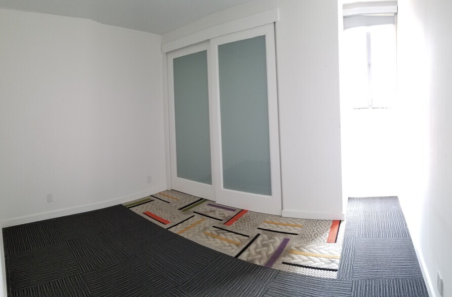 Bedroom 2 - 321 S San Vicente Blvd