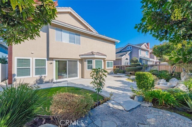 Building Photo - 8 Bayview