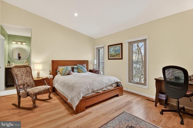 Building Photo - 7511 Bradley Blvd