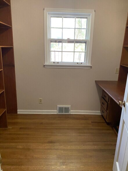 Office - 63 Shady Glen Rd