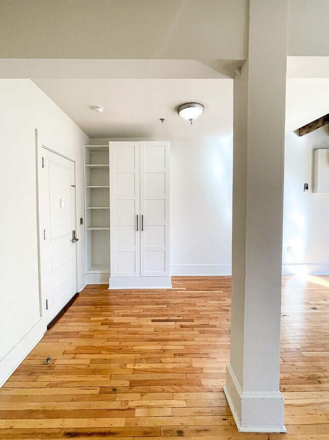 Building Photo - 505 Union Ave SW