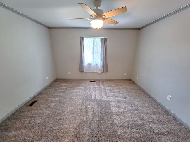 Building Photo - Quiet charmer- Upgrades abound, landry & u...