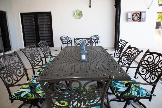 Building Photo - 14361 SW 31st St