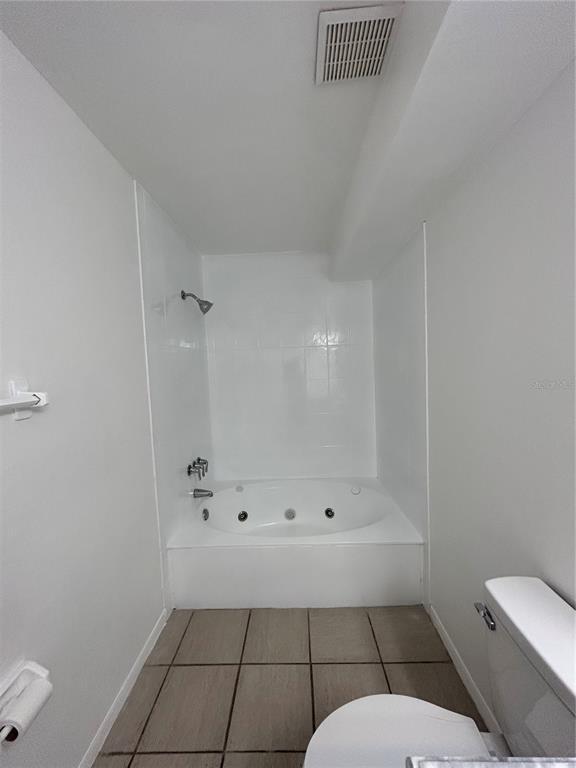 Building Photo - 1714 Foxhall Cir