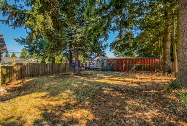 Building Photo - 10626 NE Knott St