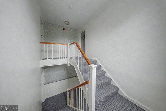 Building Photo - 6607 Potomac Ave