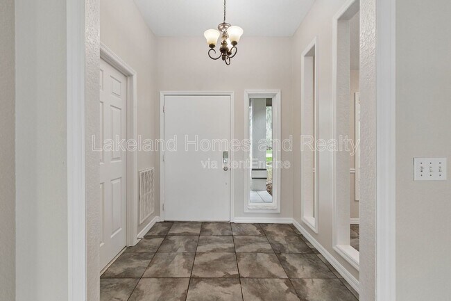 Building Photo - 95 Woodside Dr