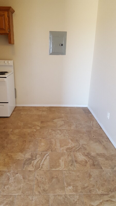 Building Photo - 9356 S 430 Rd