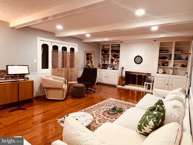 Building Photo - 1509 Snughill Ct