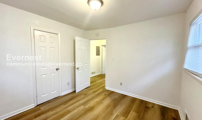 Building Photo - 2033 Nettie Ct