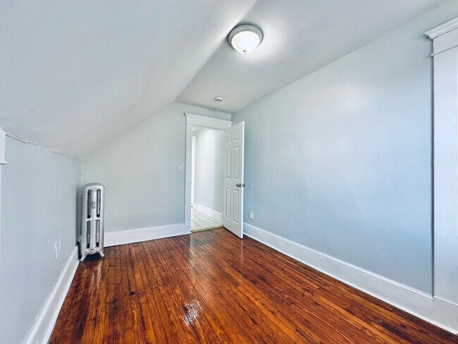 Building Photo - 62-64 Sheldon Terrace