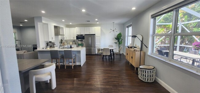 Building Photo - 833 Vista Meadows Dr