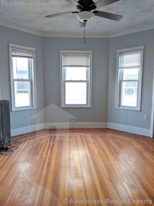 Building Photo - 25 Belknap St