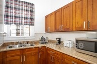 Building Photo - 412 Hayes St