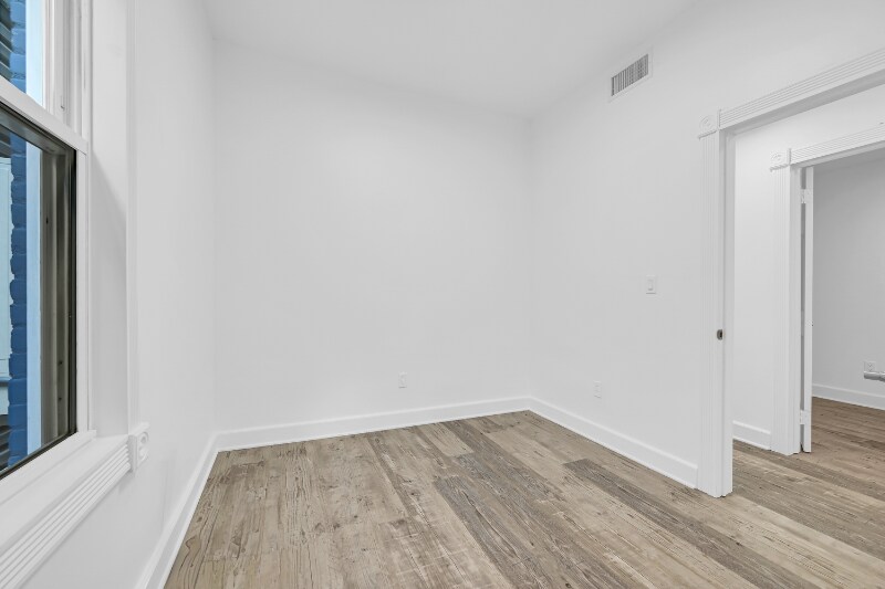 Building Photo - 3127 Sedgwick Ave