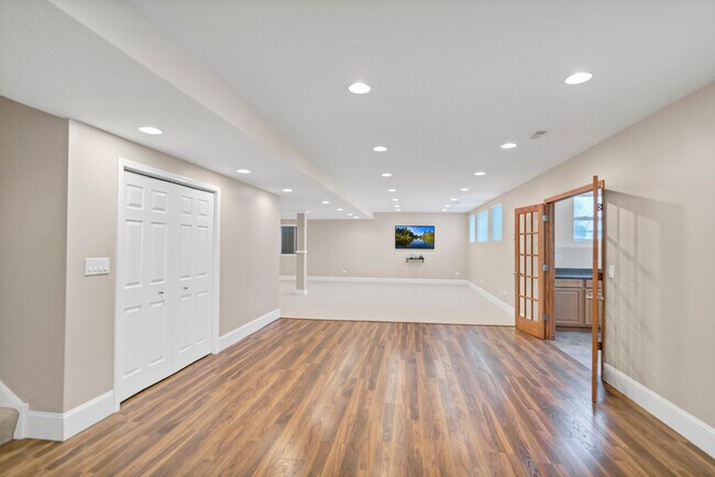 Building Photo - 426 Kingfisher Rd