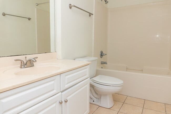 Building Photo - 4270 Calinda Ln