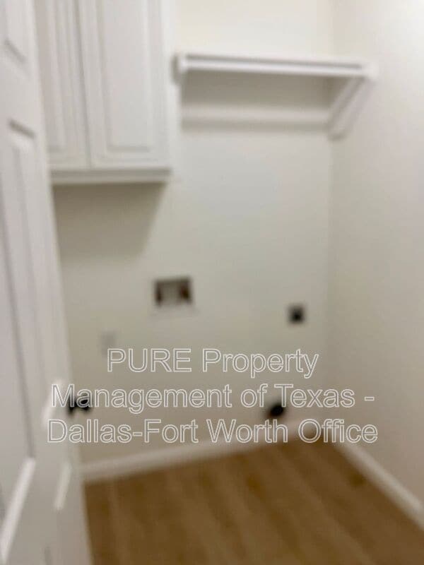 Building Photo - 3507 Blue Forest Dr