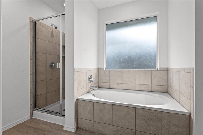 Building Photo - 300 Jeffers