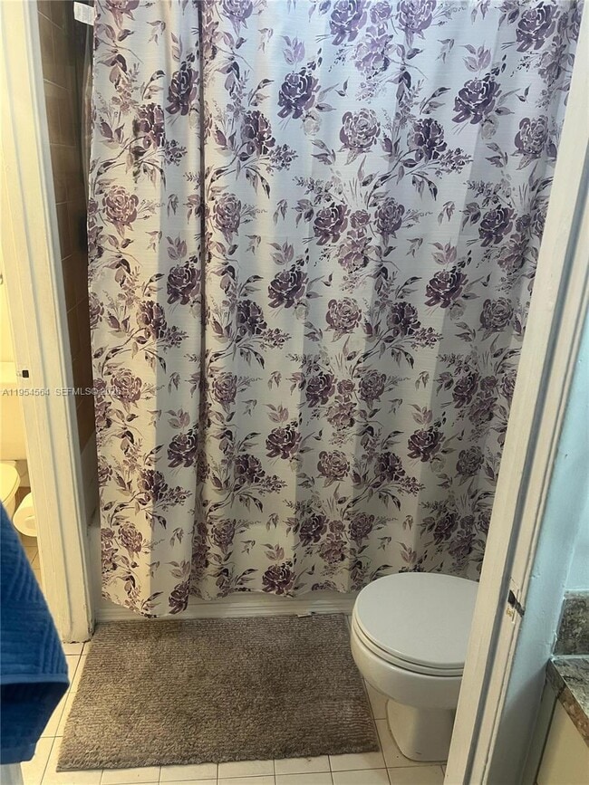 Building Photo - 526 NW 114th Ave