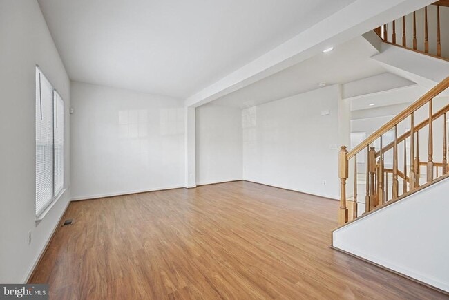 Building Photo - 10104 Sir Reynard Ln