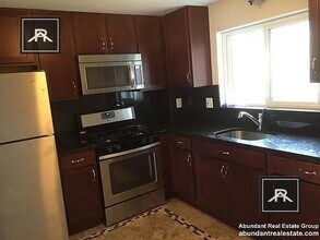 Building Photo - 2 bedroom in Belmont MA 02478