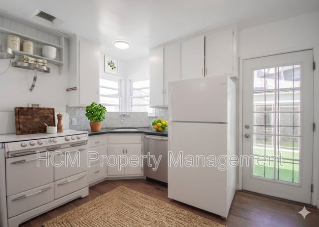 Building Photo - 1781 1/2 Washington Way