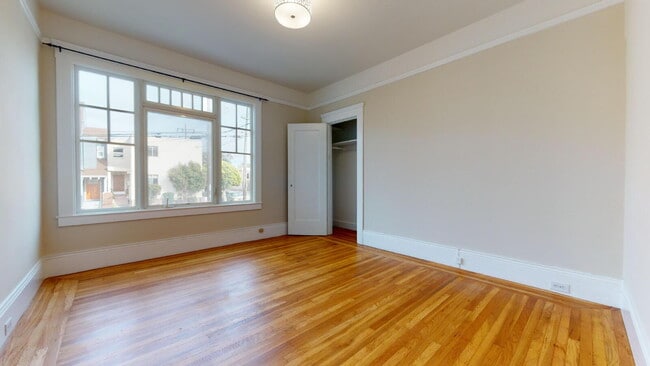 Building Photo - Bright Spacious 2BD + 1BA in Inner Richmon...