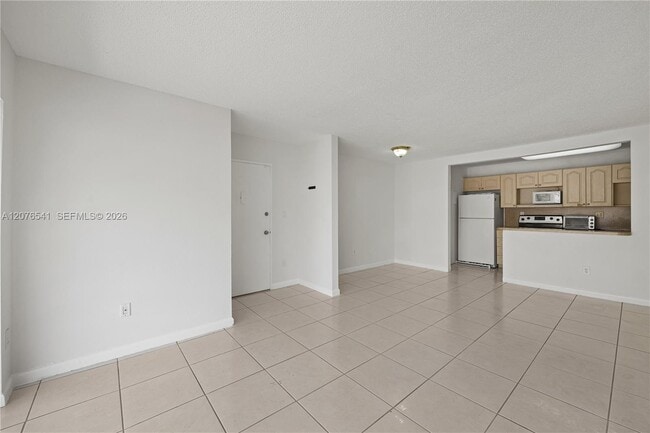 Building Photo - 4154 NW 79th Ave