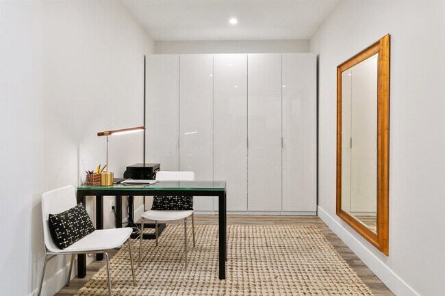 Building Photo - 6701 KENNEDY Blvd