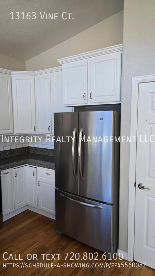 Building Photo - 13163 Vine Ct