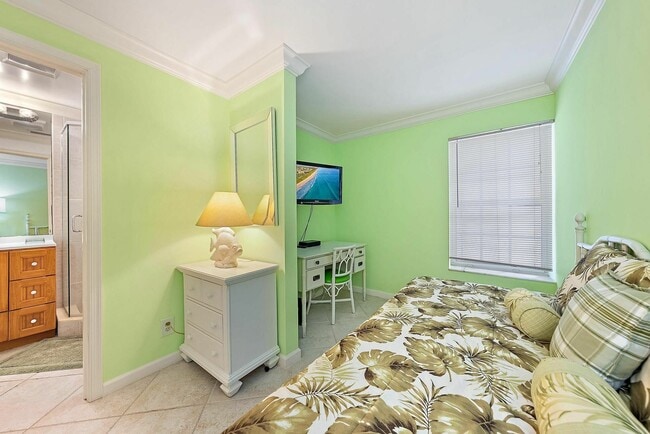 Building Photo - 400 S Ocean Blvd