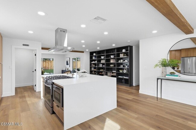 Building Photo - 6655 Lederer Ave