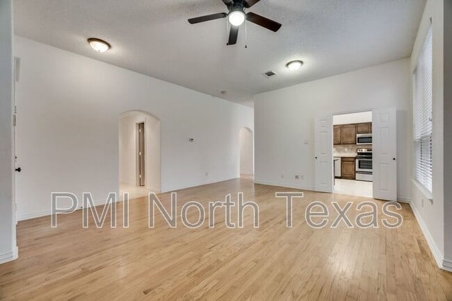 Building Photo - 3708 Bryson Dr