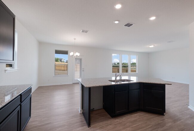 Building Photo - 11227 Aristides
