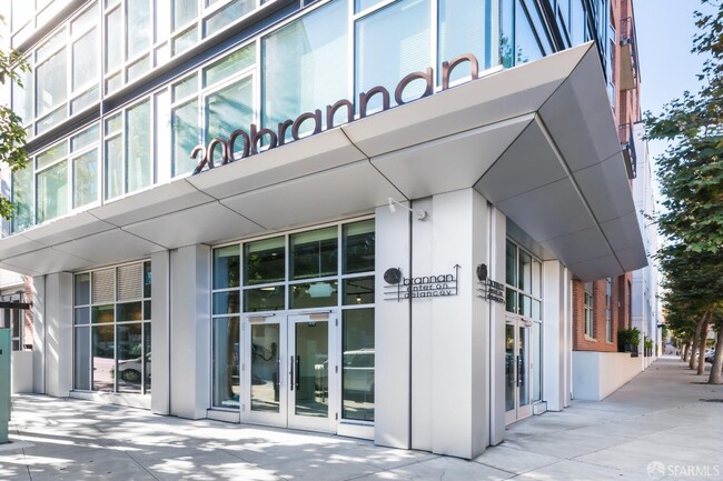 Building Photo - 200 Brannan St
