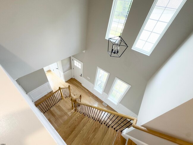 Building Photo - 438A Redwood Ave