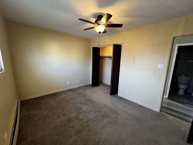 Building Photo - 8845 Cottage Grove