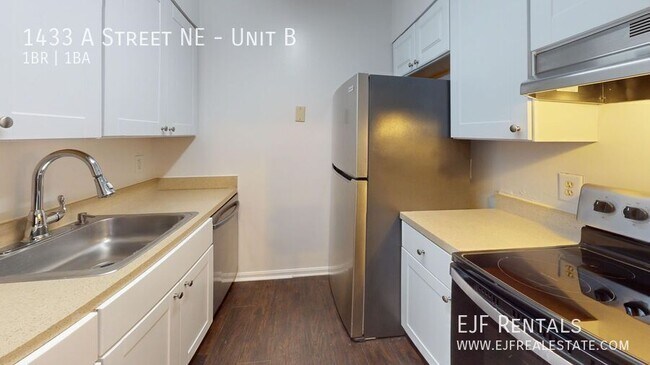 Building Photo - 1433 A St NE