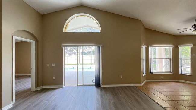 Building Photo - 4599 Cumbrian Lakes Dr