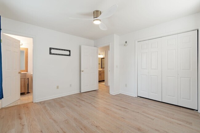 Building Photo - 3930 Alameda St